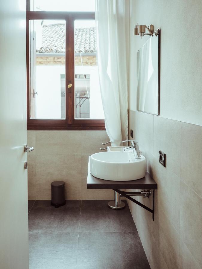 Bre Apartments - Gambero Flat Vicenza Bagian luar foto
